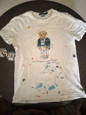 Polo Ralph Lauren t-shirt - T-shirt från Ralph Lauren med björnen. Storlek S/XS (lite osäker)