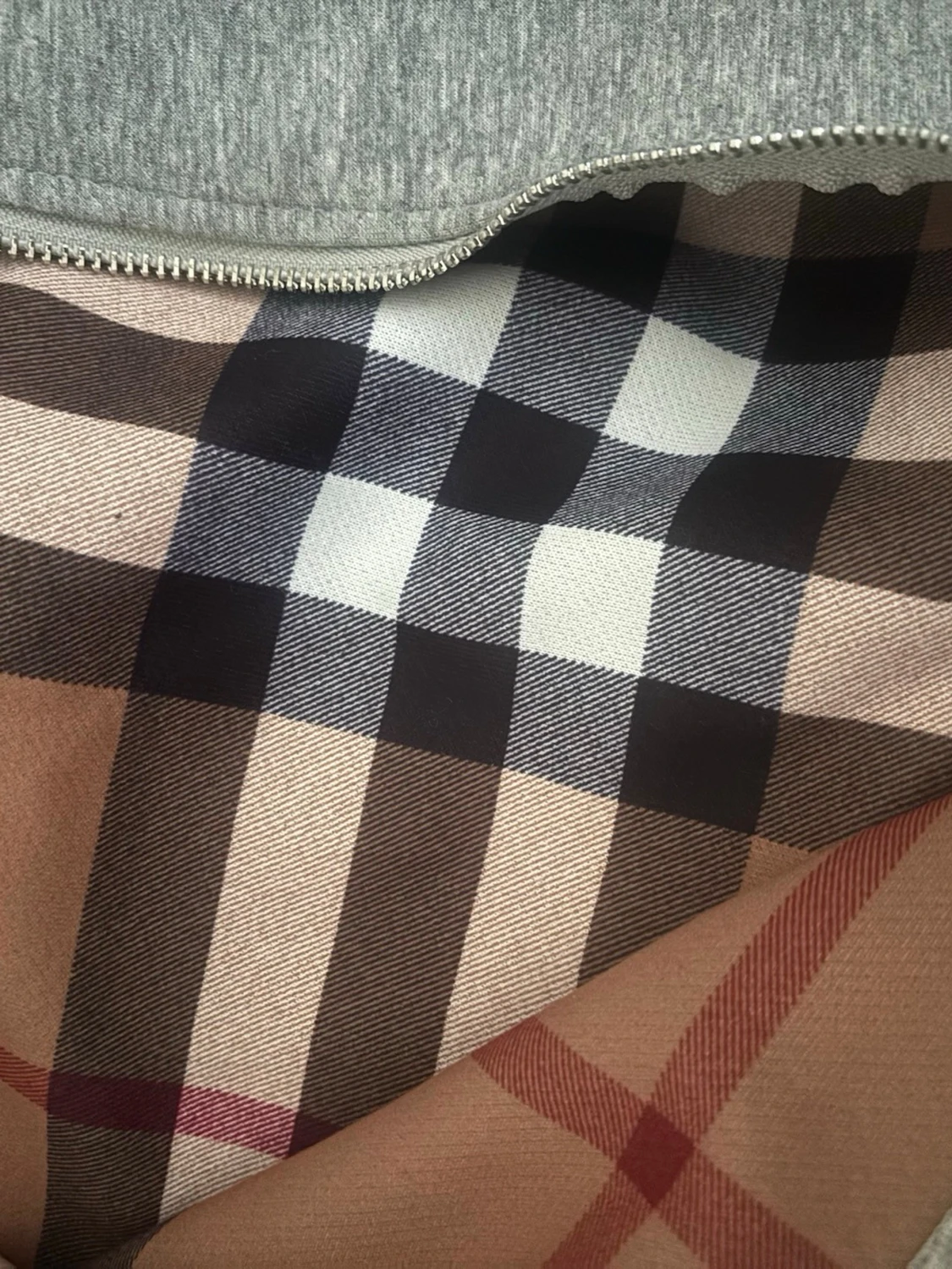 Grå zip hoodie från Burberry - 3