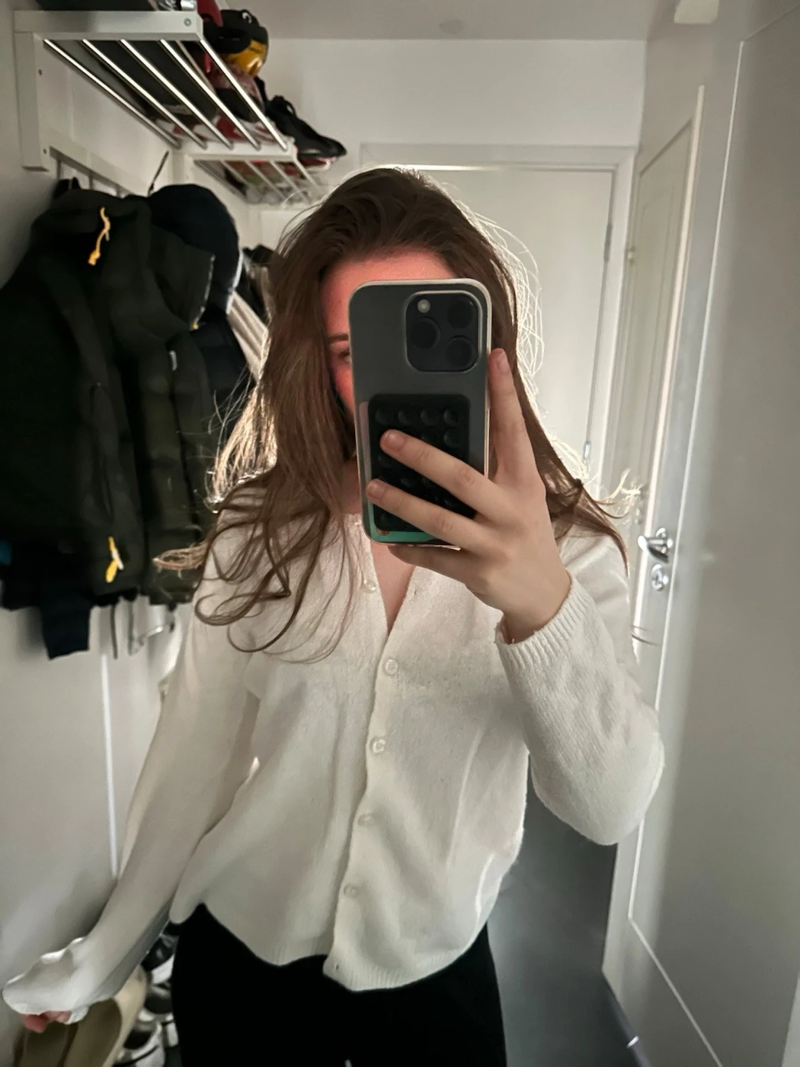 Vit basic kofta med knappar - 2