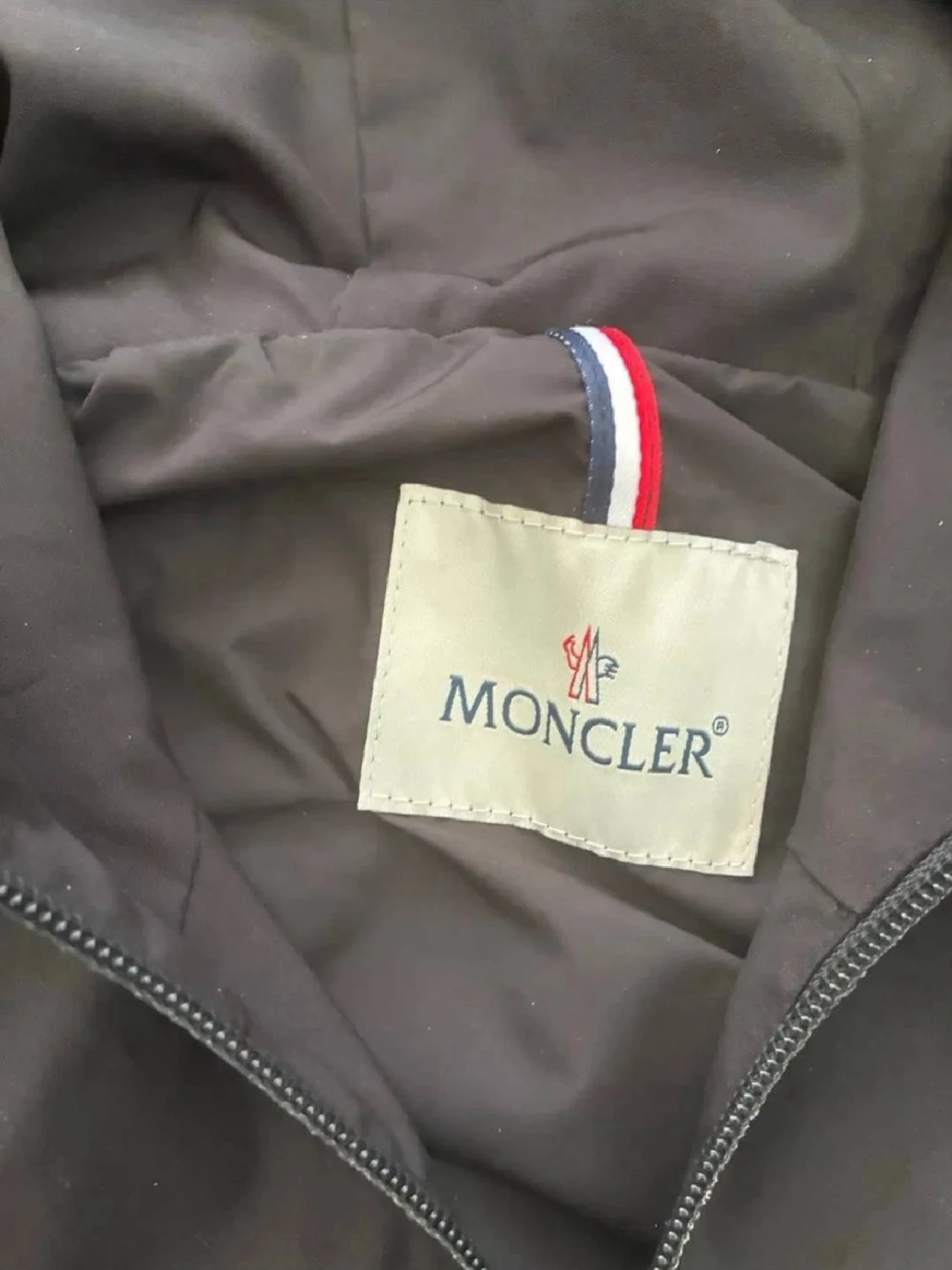 Svart vindjacka från Moncler - 2