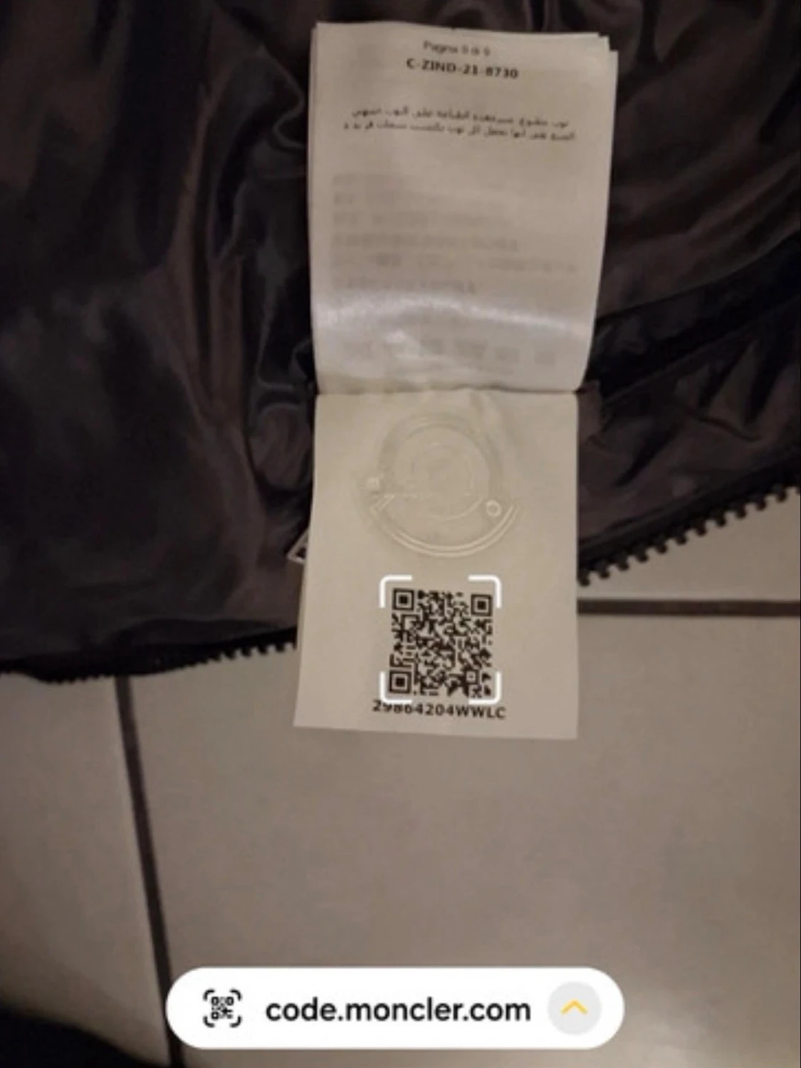 Moncler Jacka storlek M  - 3