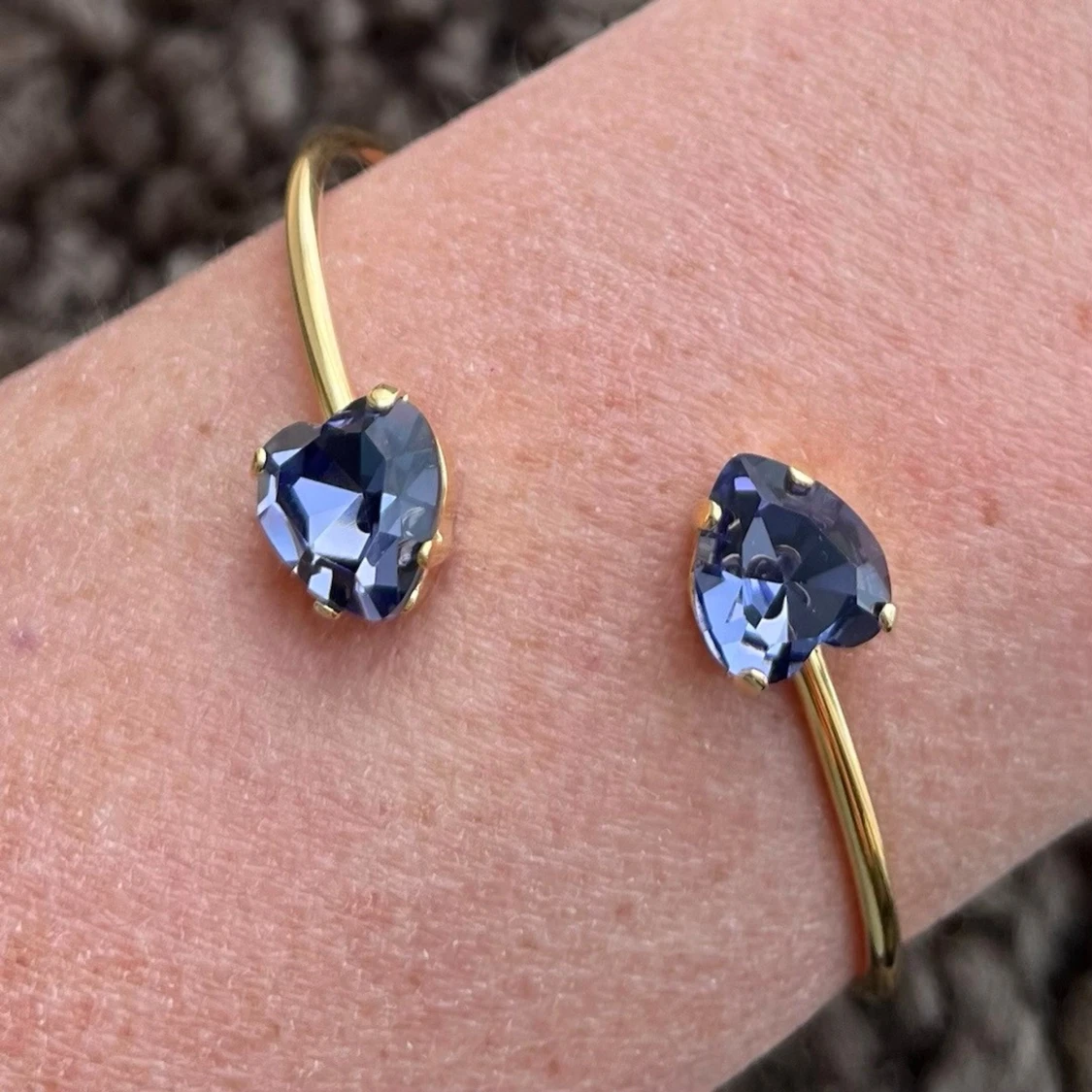 Armband, Bangle, guldpläterad hjärt kristaller.  - 3