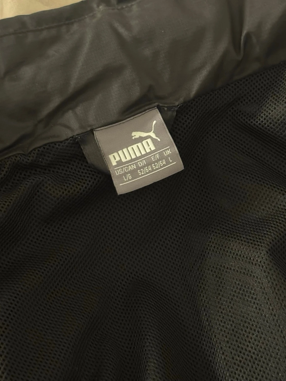 Svart vindjacka från Puma - 2