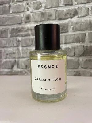 ESSNCE Carashmellow  - ESSNCE Carashmellow Eau de Parfum 50ml se bilder för mängd kvar och noter 