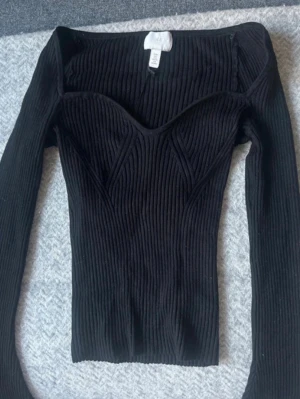 Långärmad topp  - Super fin topp ifrån hm i bra skick!