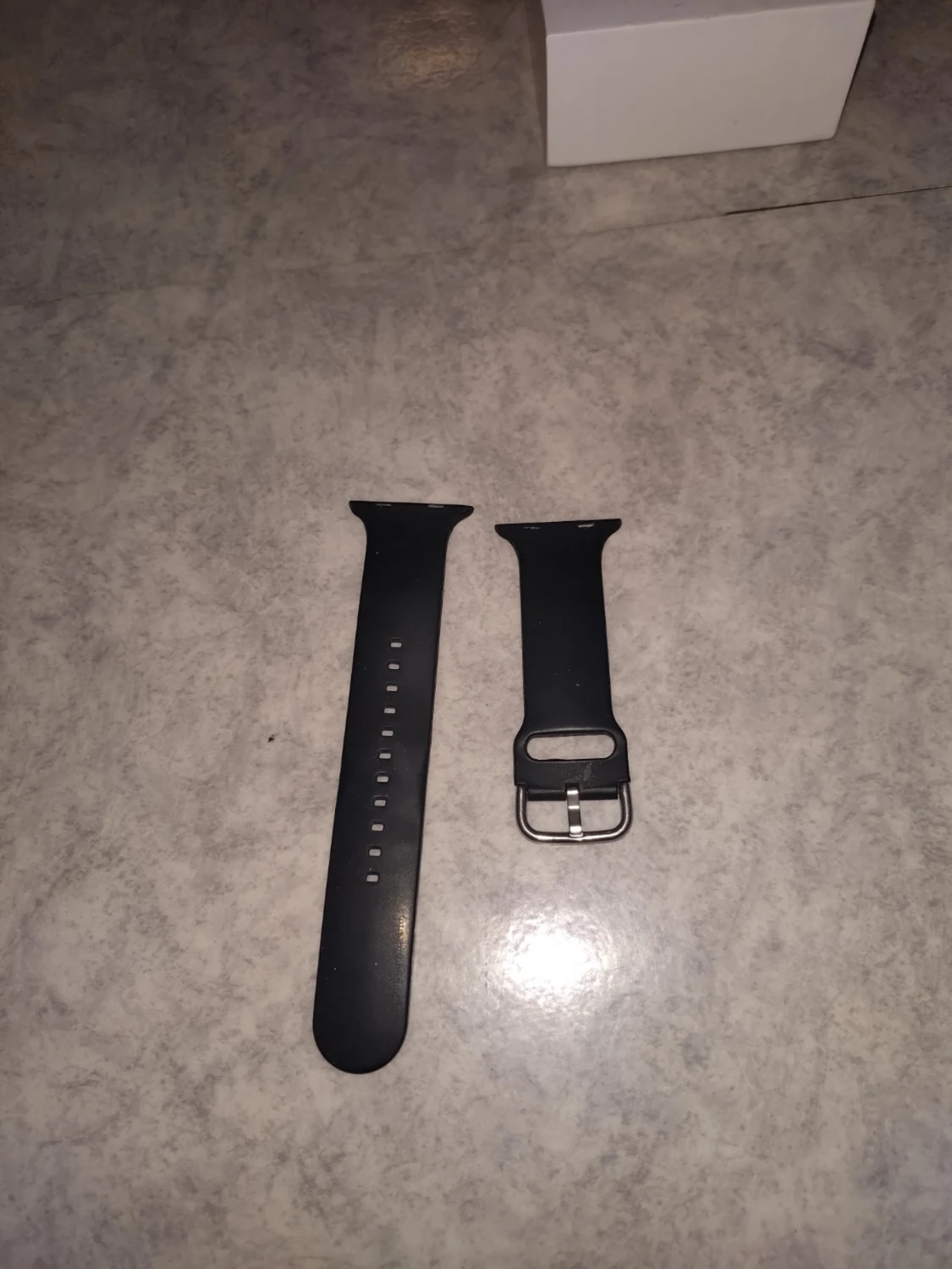 Svart smartklocka med silikonarmband - 1