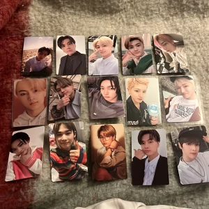 Enhypen Jay Niki Riize Boynextdoor - Varje kort kostar 50kr! Niki med tummen upp❌