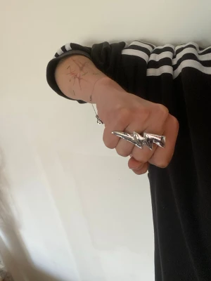 Silver lightning bolt ring  - Y2K street style silver lightning bolt ring. Brand new in package. Can me shipped same day as purchased (or next day if purchased after 20:00).