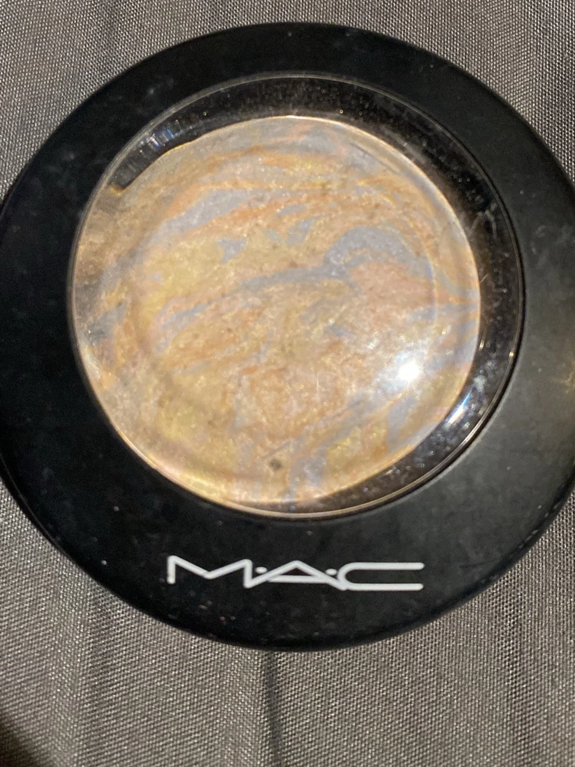 MAC  shade lightscapade 