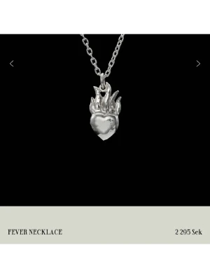 Fever Necklace - Fint skick, Maria Nilsdotter halsband med brinnande hjärta, orginal kedja 45 cm. Materialet är syerling silver 925. Tyvärr ingen låda till, kan tänka mig anpassa priset vid snabb affär, bara att fråga på om det behövs