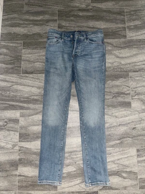 Slim fit jeans från Jack & Jones - Ställ frågor ifall tveksamt!