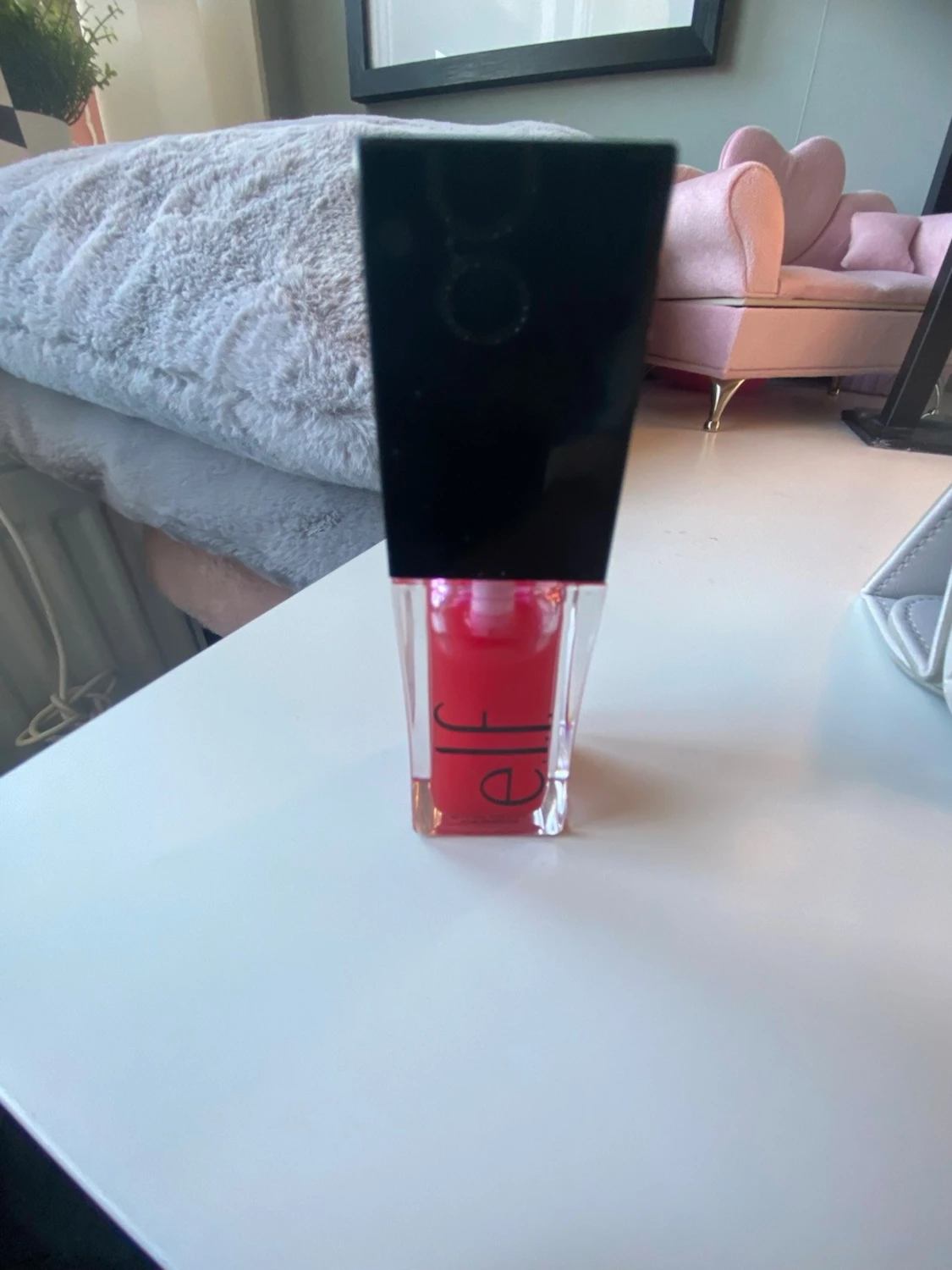 Rött läppglans från e.l.f. - 1