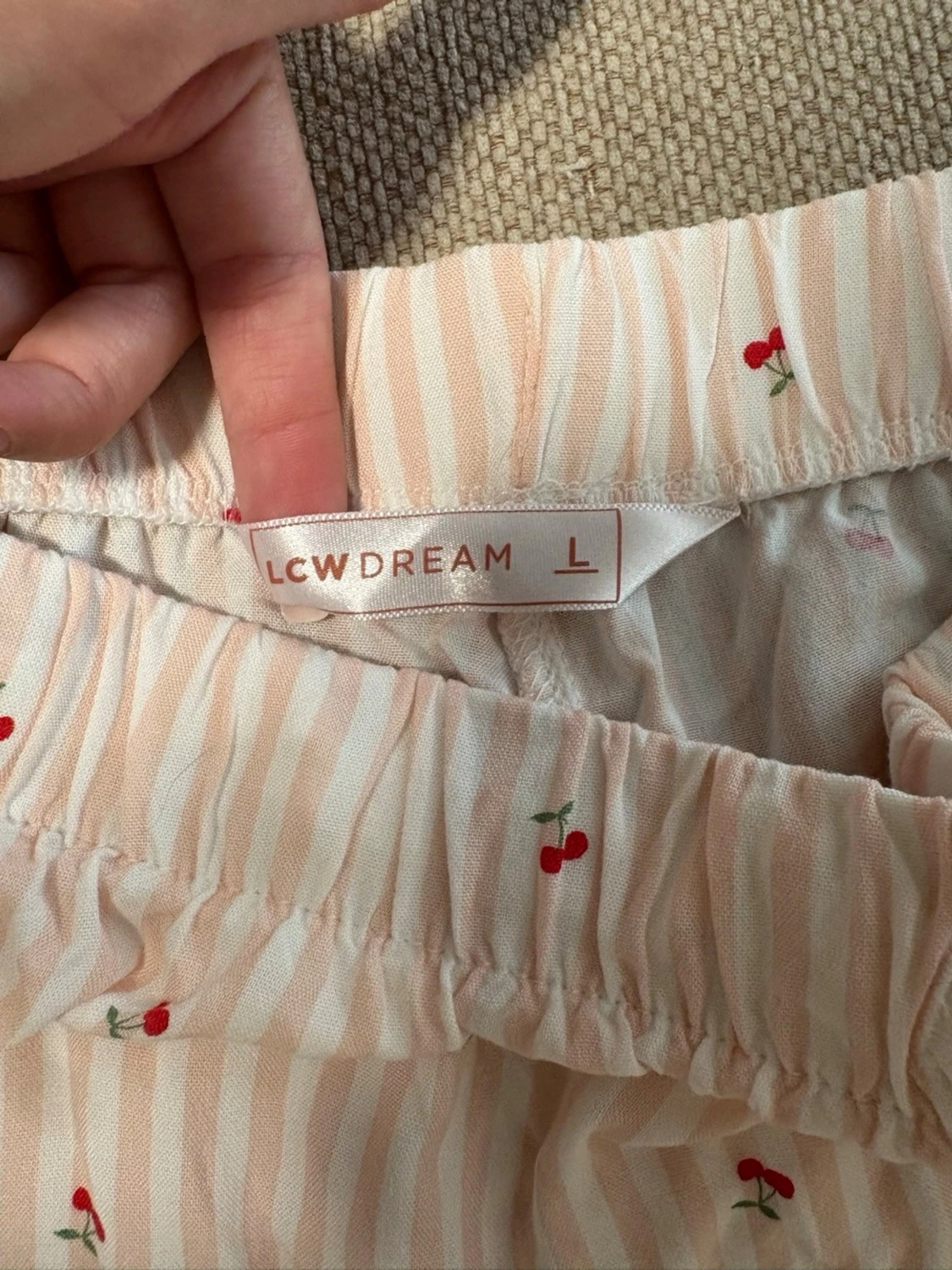 Randiga pyjamasbyxor med körsbär - 1
