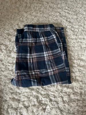 rutiga pyjamasbyxor  - rutiga pyjamasbyxor 