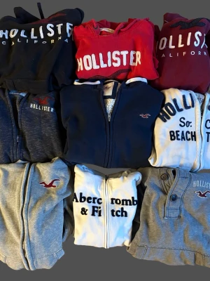 Hoodies från Hollister och Abercrombie - Säljer ett gäng hoodies som är perfekta för reselling. Hör av er innan ni köper!                                                      Har fler vid intresse