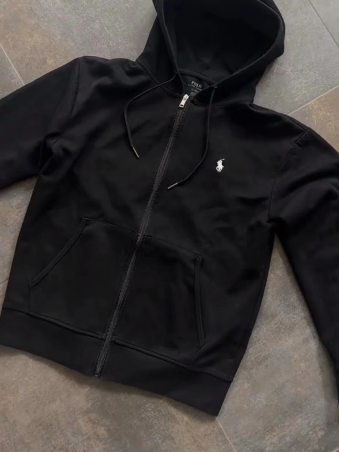 Svart hoodie från Polo Ralph Lauren - 1
