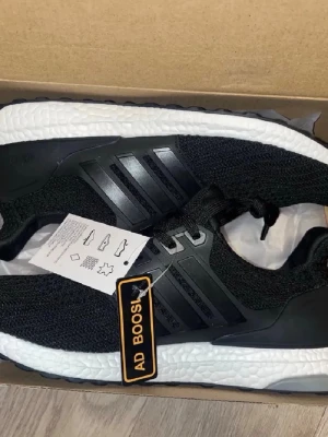 Adidas ultra boost - Adidas ultra boost helt nya 44 EU