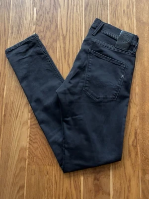 Replay jeans anbass - Riktigt bra skick, inga skador eller så vidare Anbass⭐️ [W31,L32]