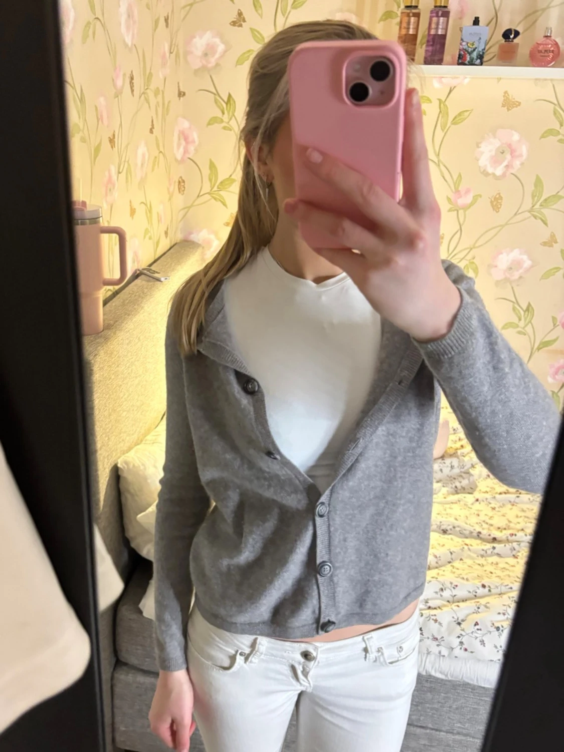 Grå kaschmir kofta med knappar - 1