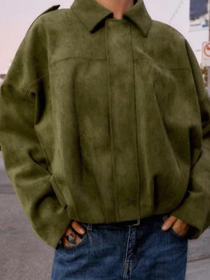 Söker denna mockajacka från Zara - Söker denna mockajacka från Zara i storlek s-m. Hör gärna av dig om du har en att sälja.🥰