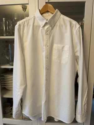 Dressmann Oxford vit skjorta - Använd vid ett tillfälle. I princip nytt. Regular fit.
