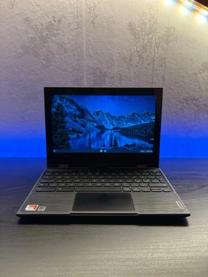 Lenovo 300e Chromebook GEN 2 - Batterihälsa: 98% - Vikbar 360°-design gör att du enkelt växlar mellan laptop och surfplatta. Touchskärm ger smidig och modern användning. Chrome OS är snabbt, stabilt och startar på sekunder. Knappt använd, fullt fungerande och återställd. Hög batterihälsa som räcker hela dagen. Mindre ytliga repor finns, därför nedsatt pris – påverkar inte funktionen. ✔ Mycket gott skick ✔ Tillverkad 2022 ✔ 98 % batterihälsa ✔ Laddare ingår Kan skickas eller hämtas 🌟