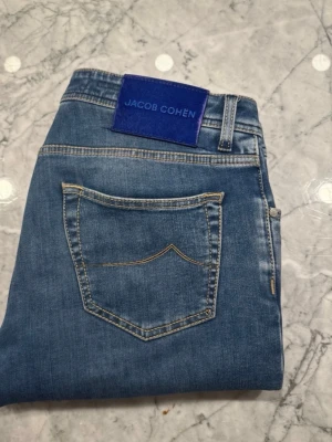 Jacob Cohen jeans - Sjukt feta jacob cohens riktigt fet patch o fet tvätt nyskick storlek 34 skriv för fler frågor