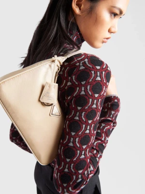 Beige axelväska från Prada - intressekoll - Vill kika och se om det finns ett intresse för denna väska. Köpte min 2021 och har inte fått användning för den alls i princip. Allting finns med vid köp, annons kommer läggas upp med bilder på väskan om intresset finns. Nypris $ 1,270 men jag kommer isåfall lägga upp den för 8500kr. Självklart äkta!! Skriv till mig vid intresse och bilder!👜🤍