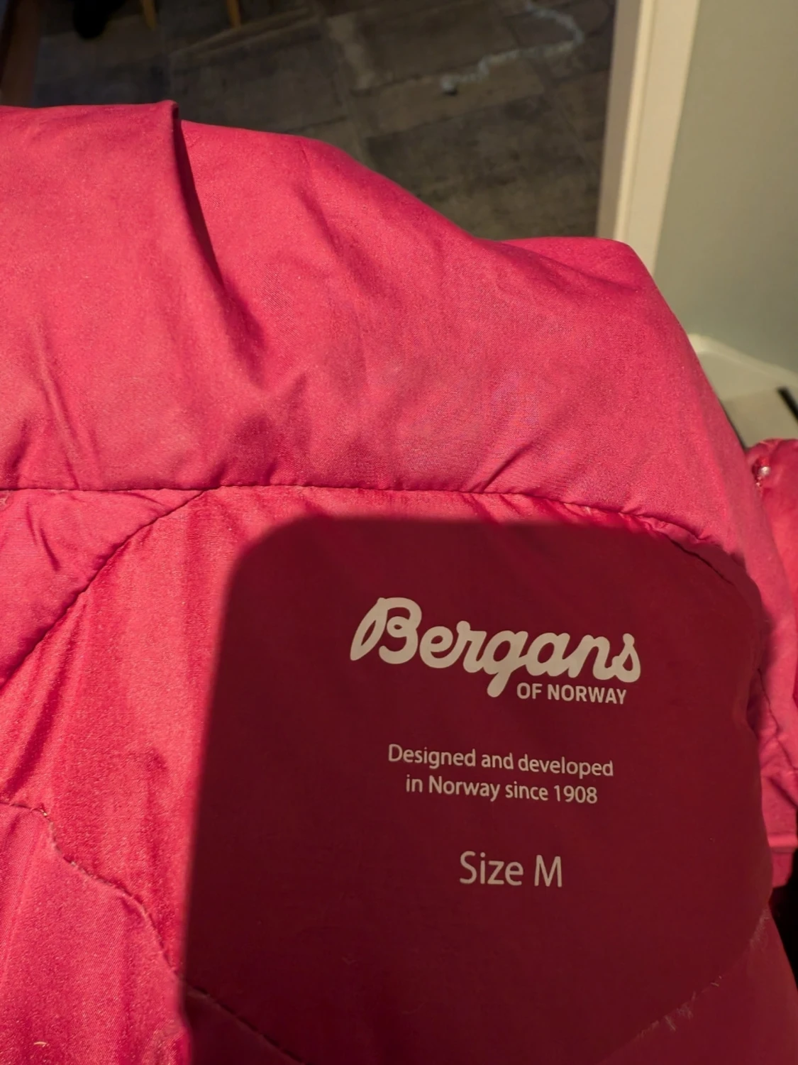 Röd dunjacka från Bergans of Norway - 2