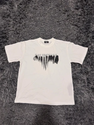 Baalee - Size M, brand new, good quality