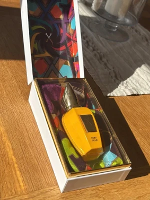 Xerjoff Erba Gold 50ml - Bara testad, i princip ny!🙌 Perfekt för sommaren!☀️🥭Ny pris ca 1800, mitt pris 1159🤯💸 Hör av dig vid frågor, svarar snabbt!🤝