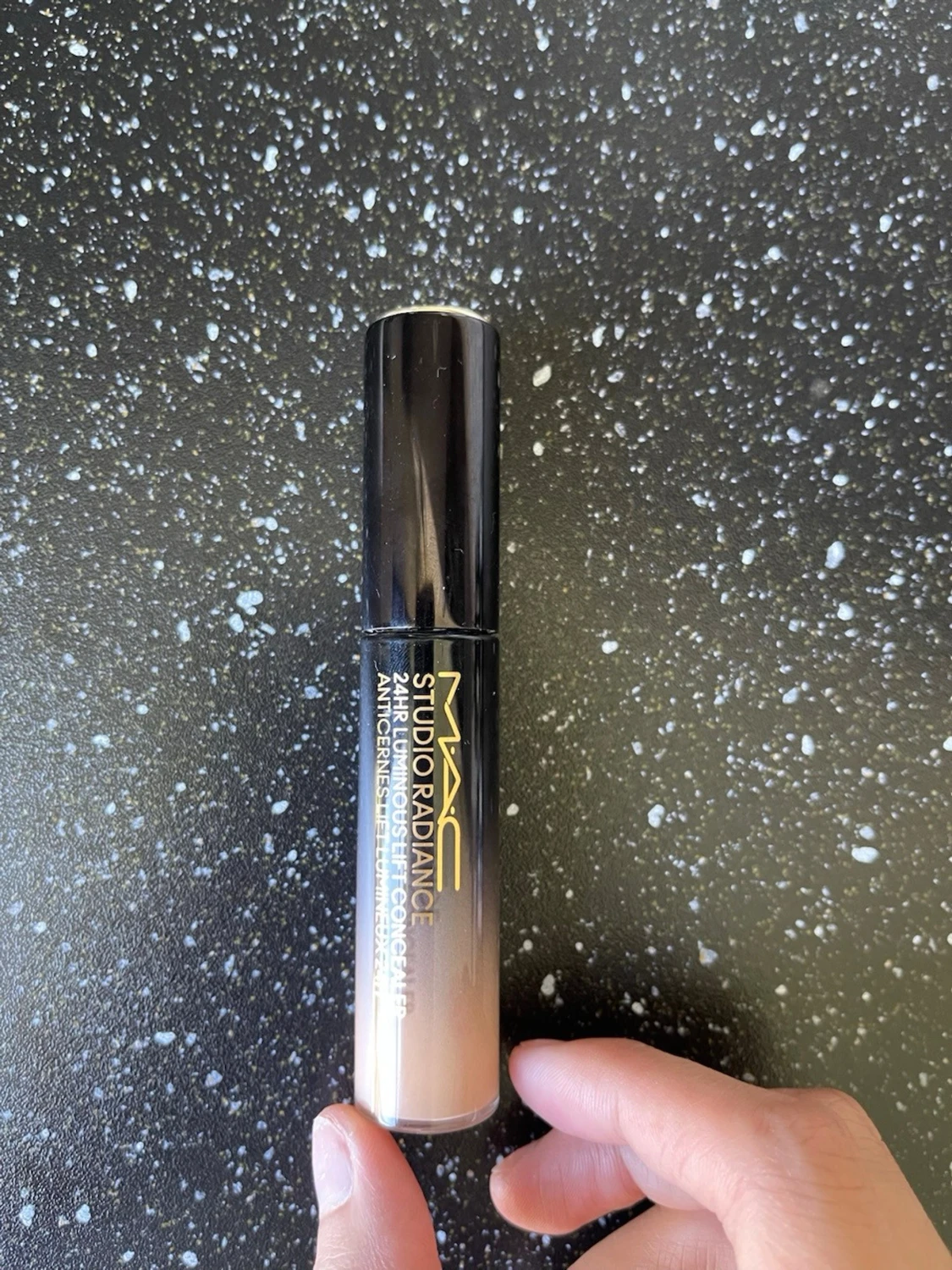 MAC Studio Radiance Concealer