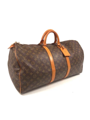 Louis Vuitton Keepall 55 Monogram - •The Bag has been gently used and is in very good condition • Size: 55 •Color: Brown • Retail price: 27200Sek