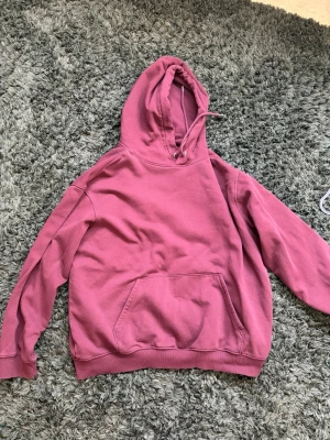 Vinröd hoodie - Vinröd hoodie loose fit