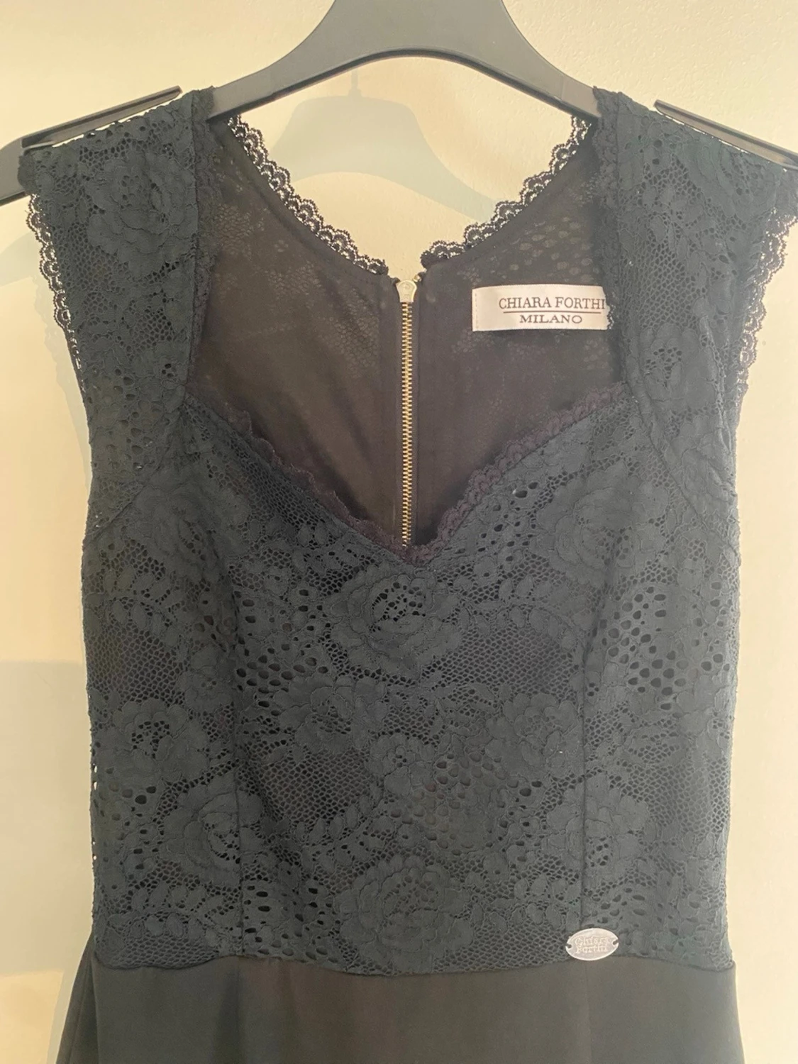 Svart spetsklänning från Chiara Forthi - 3