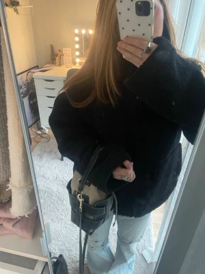 Teddy jacka💕 - Jätte fin Teddy jacka från lager som knappt är använd, mysig att ha på våren💕