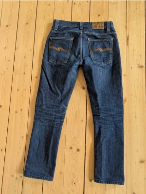 Nudie jeans Grim Tim Dry  - W28-29 L32 slim passform. Skriv vid några funderingar👍