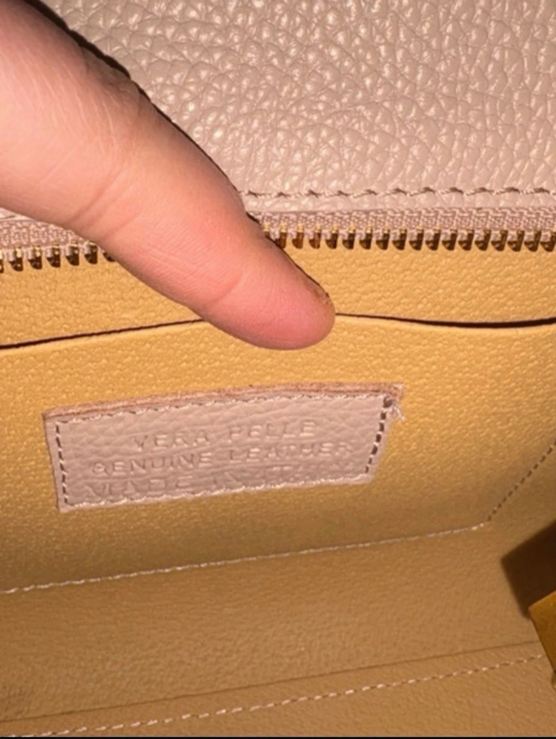 Beige handväska i äkta läder - 1