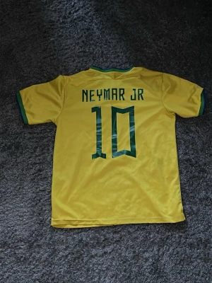 Gul Brasil Neymar Jr 10 fotbollströja - Inga defekter!