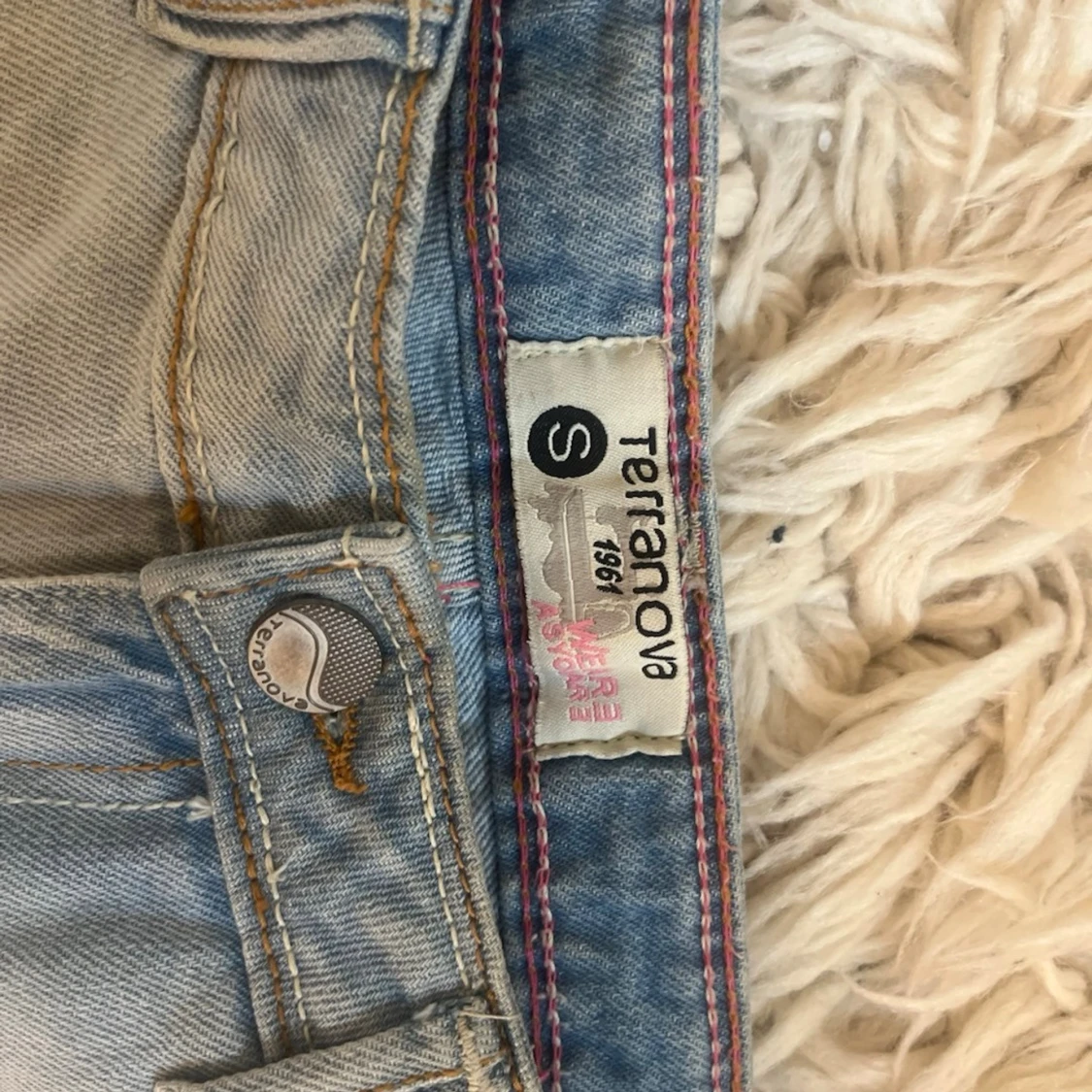 J22 Lågmidjade jeansshorts - 5