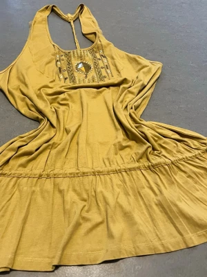 Klänning  - Vintage klänning 💛