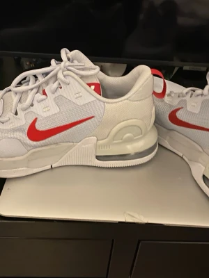 Nike skor - Bokstavligen helt nya Nike skor