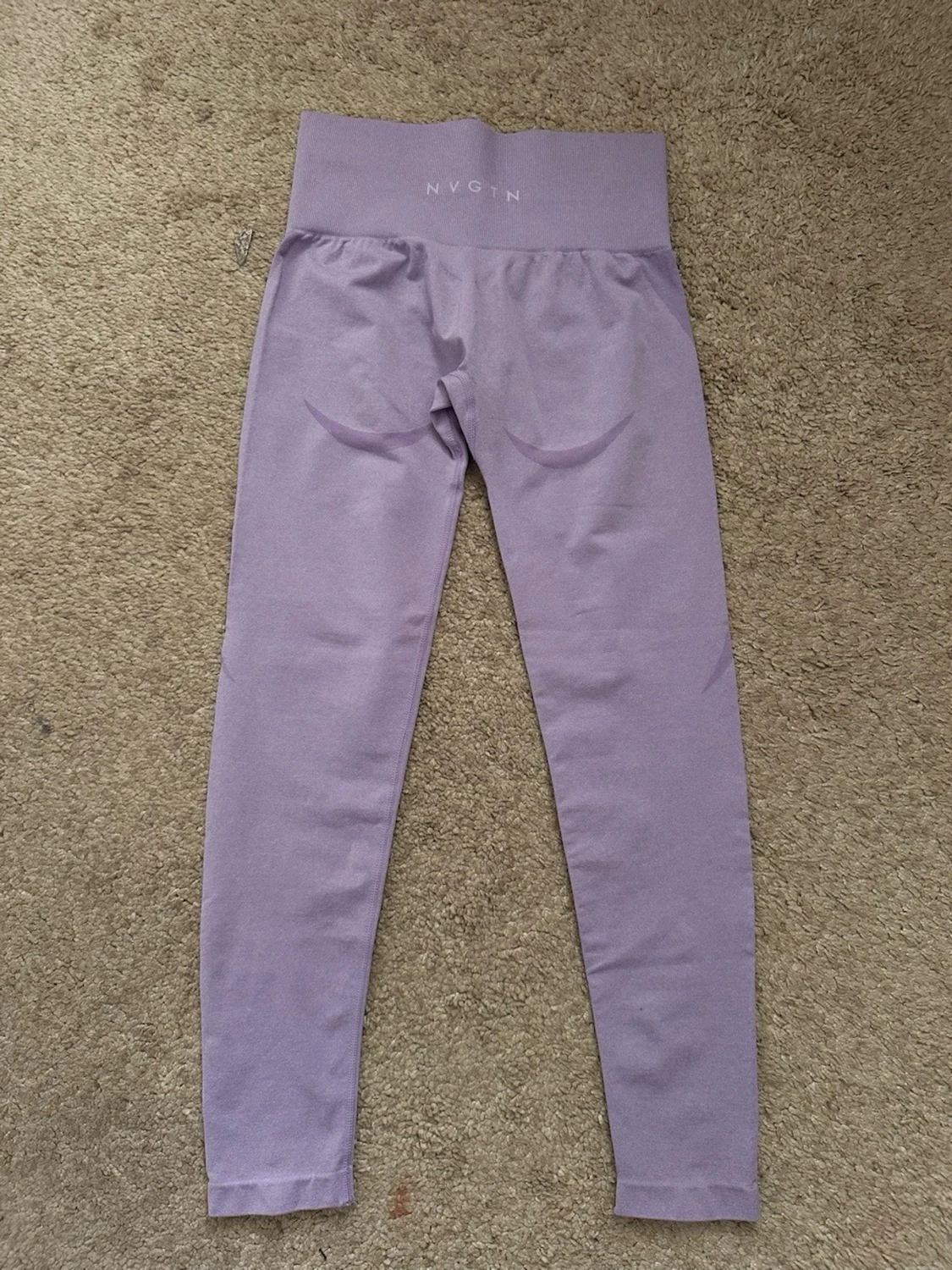 Ljuslila seamless leggings från NVGTN - 1