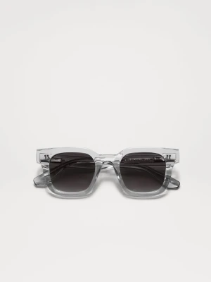 Chimi eyewear 04 grey  - Säljer mina tidigare köpta chimis från plick! De är i 04 core modellen i en snygg grå färg! Sparsamt använda av mig, då de är lite stora för mig. Fint och bra skick inga repor. Dem kommer med original fodral och box samt tygpåse att förvara glasögorna i💗perfekt för soliga dagar☀️