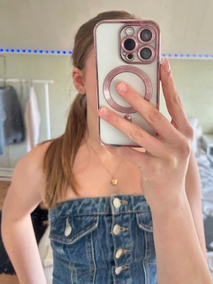 Jeanstopp, Zara - Populär jeanstopp från Zara. Perfekt nu till sommaren! Storlek XS, som ny och inga defekter. 