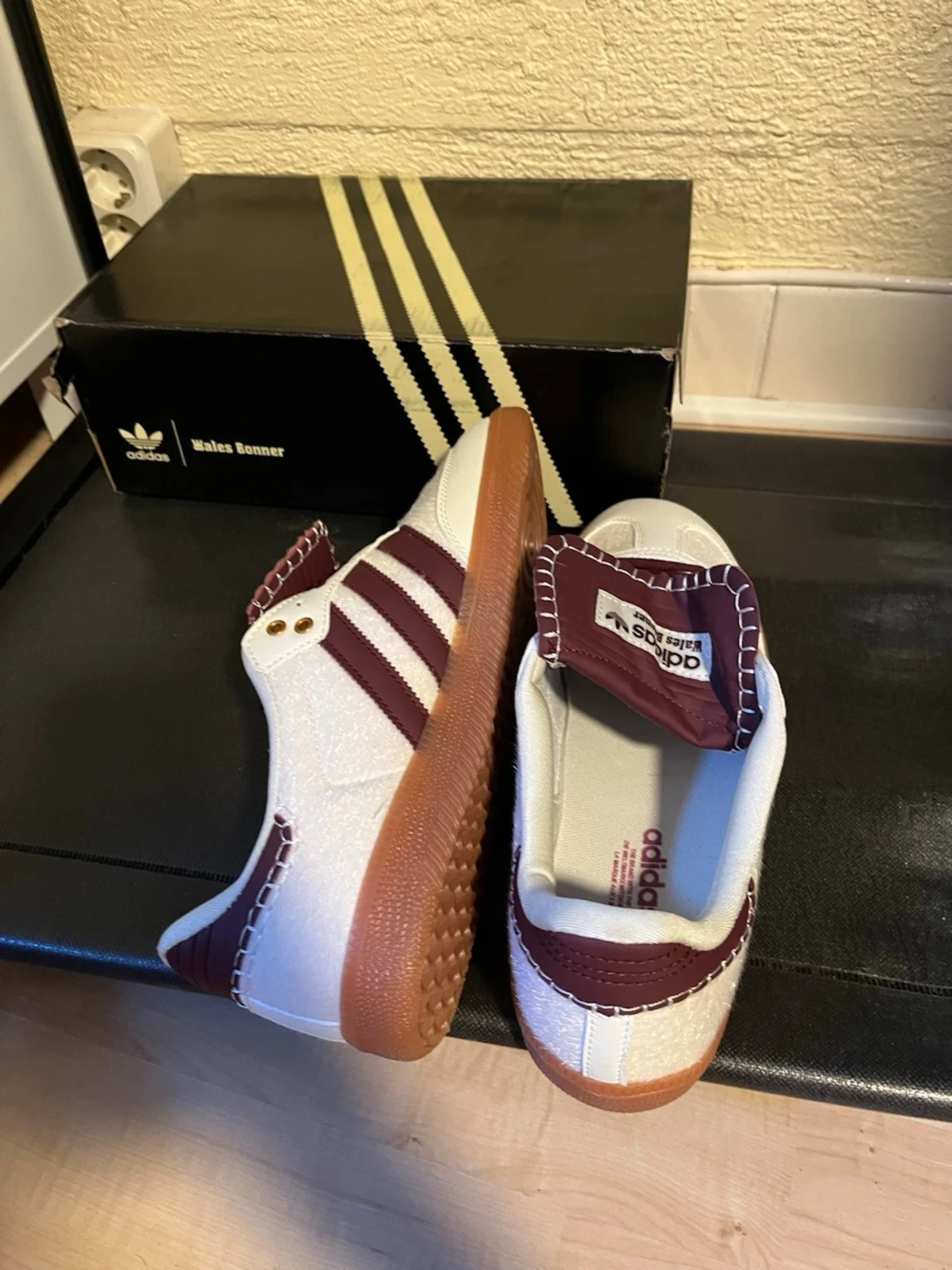Adidas Wales Bonner Samba vinröd/vit - 2