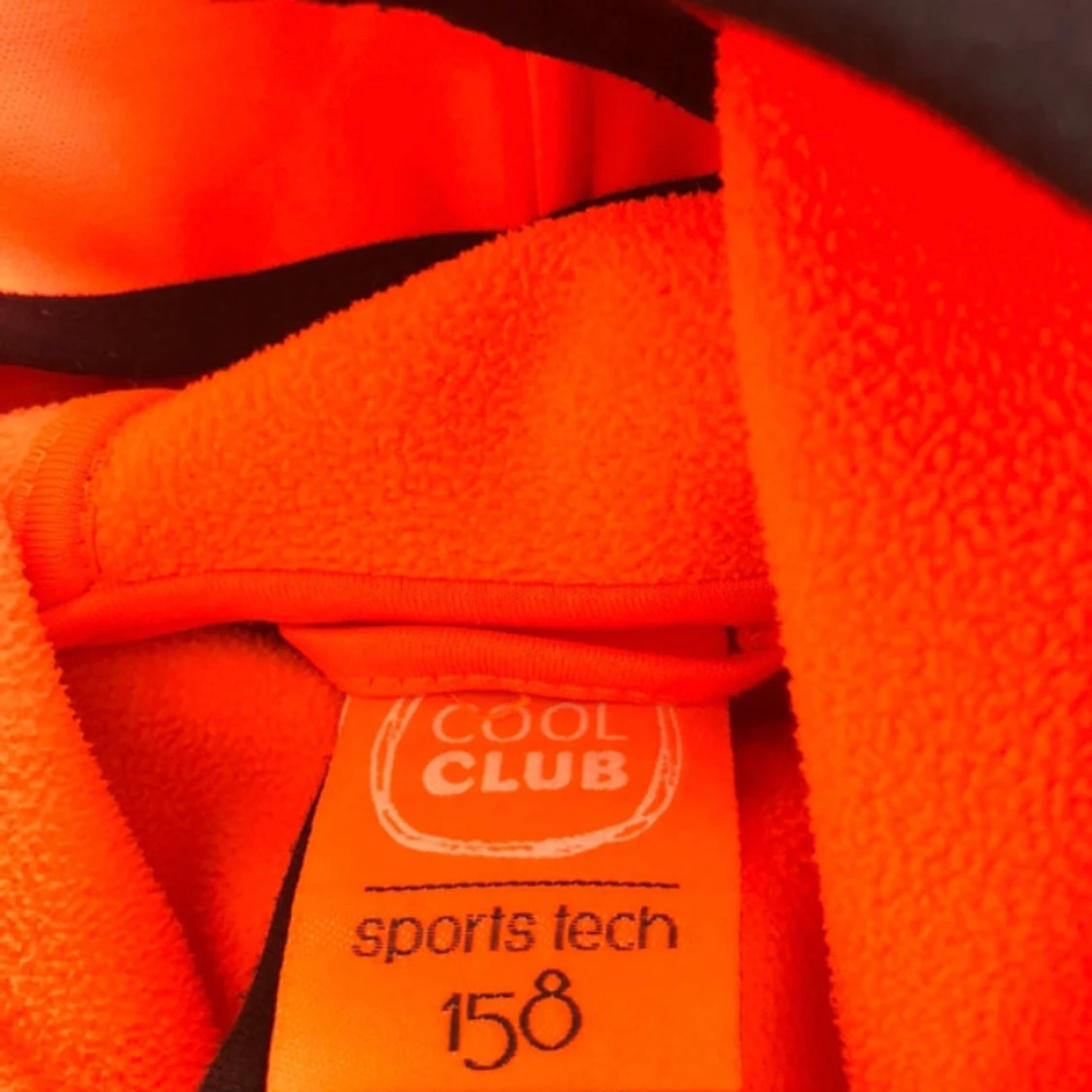 74 tröja med luva - 1