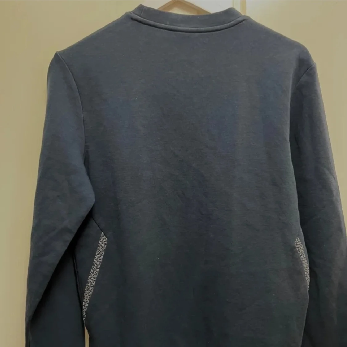 Mörkgrå sweatshirt från BOSS - 1