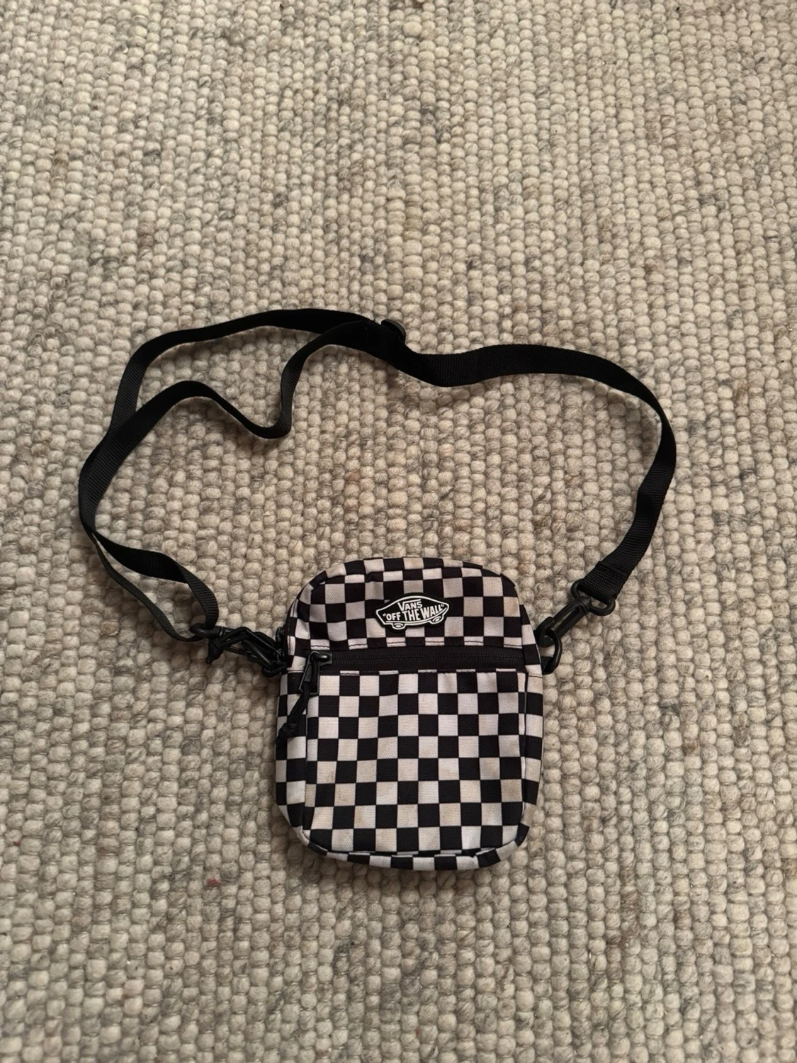 Svartvit axelväska från Vans