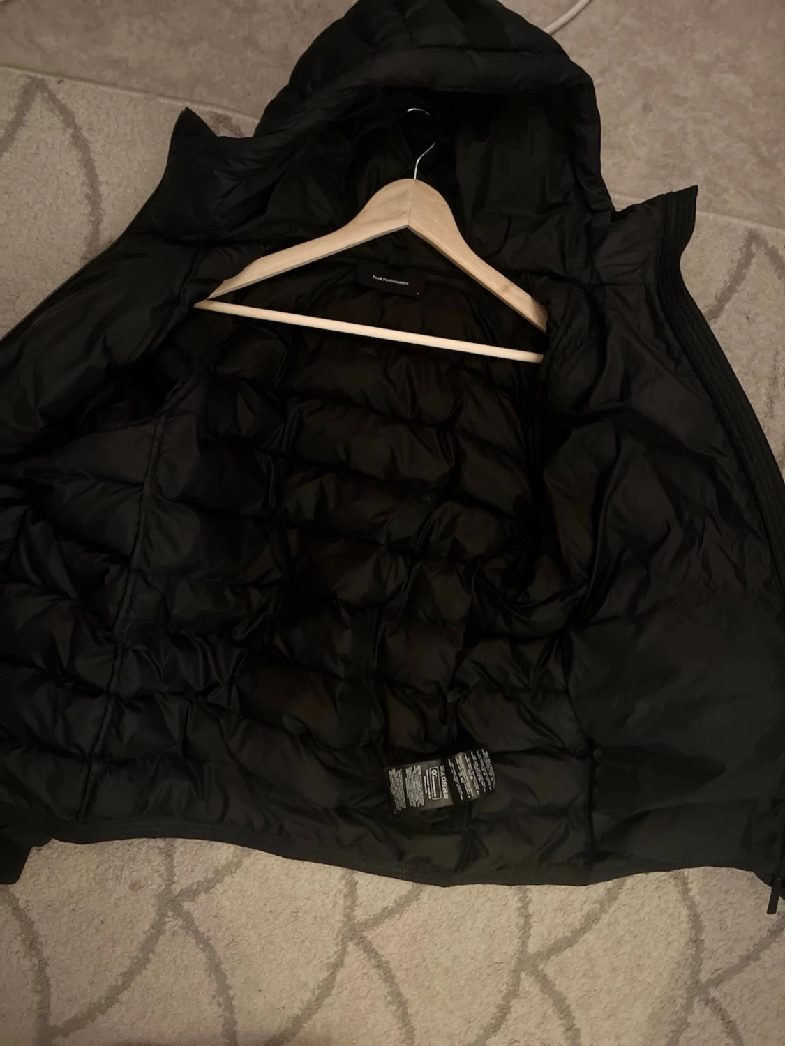 Svart dunjacka från Peak Performance - 5